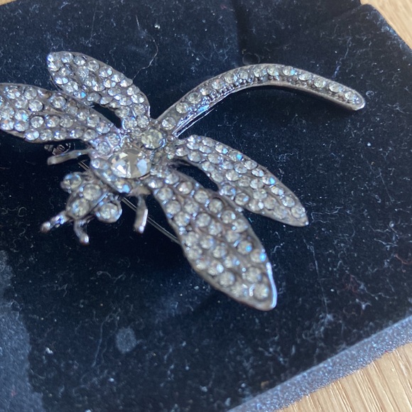 Butterfly Brooch with Swarovski Crystal - Picture 5 of 5